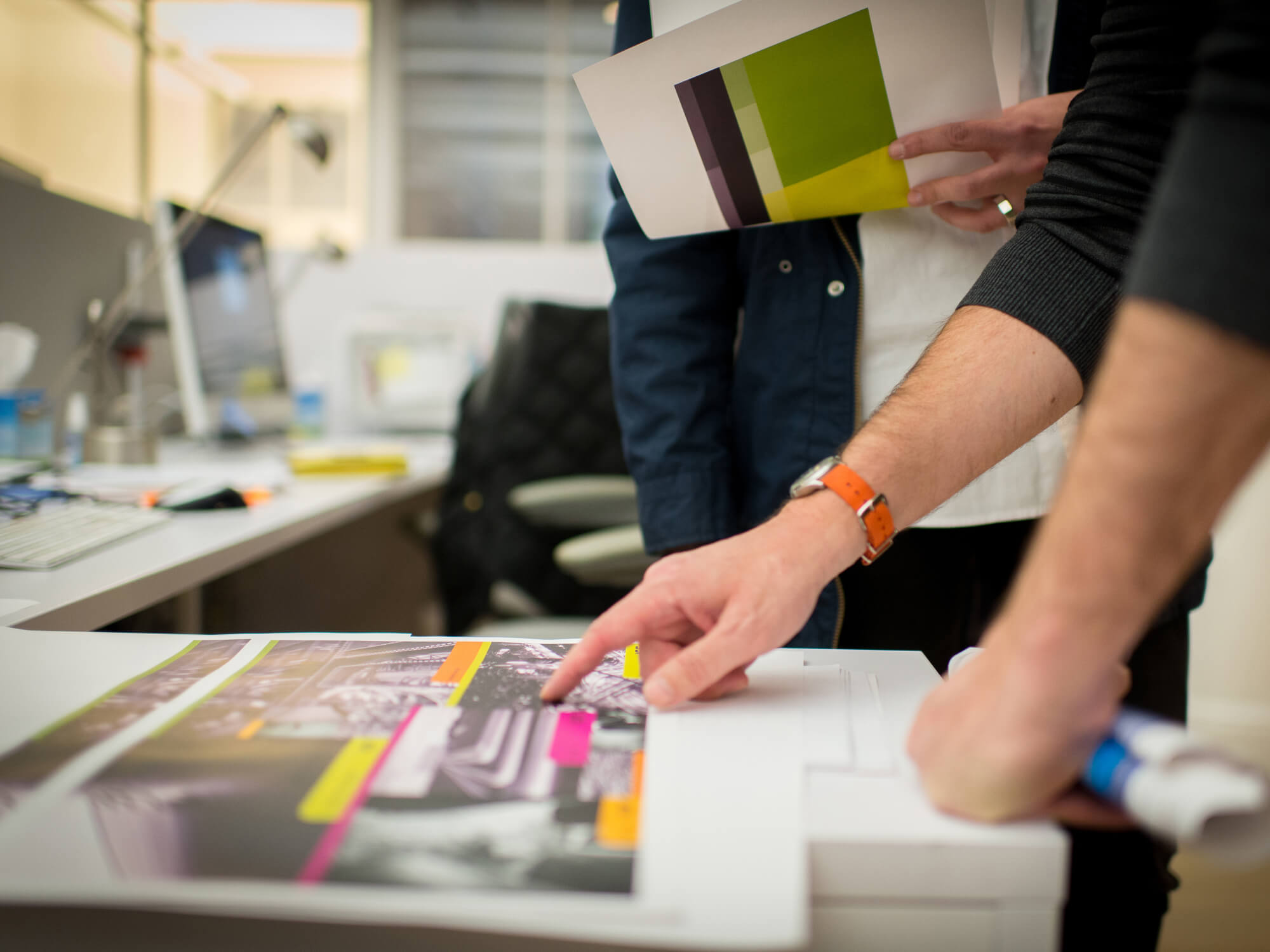 WIZART portfolio showing premium acrylic print of a modern design