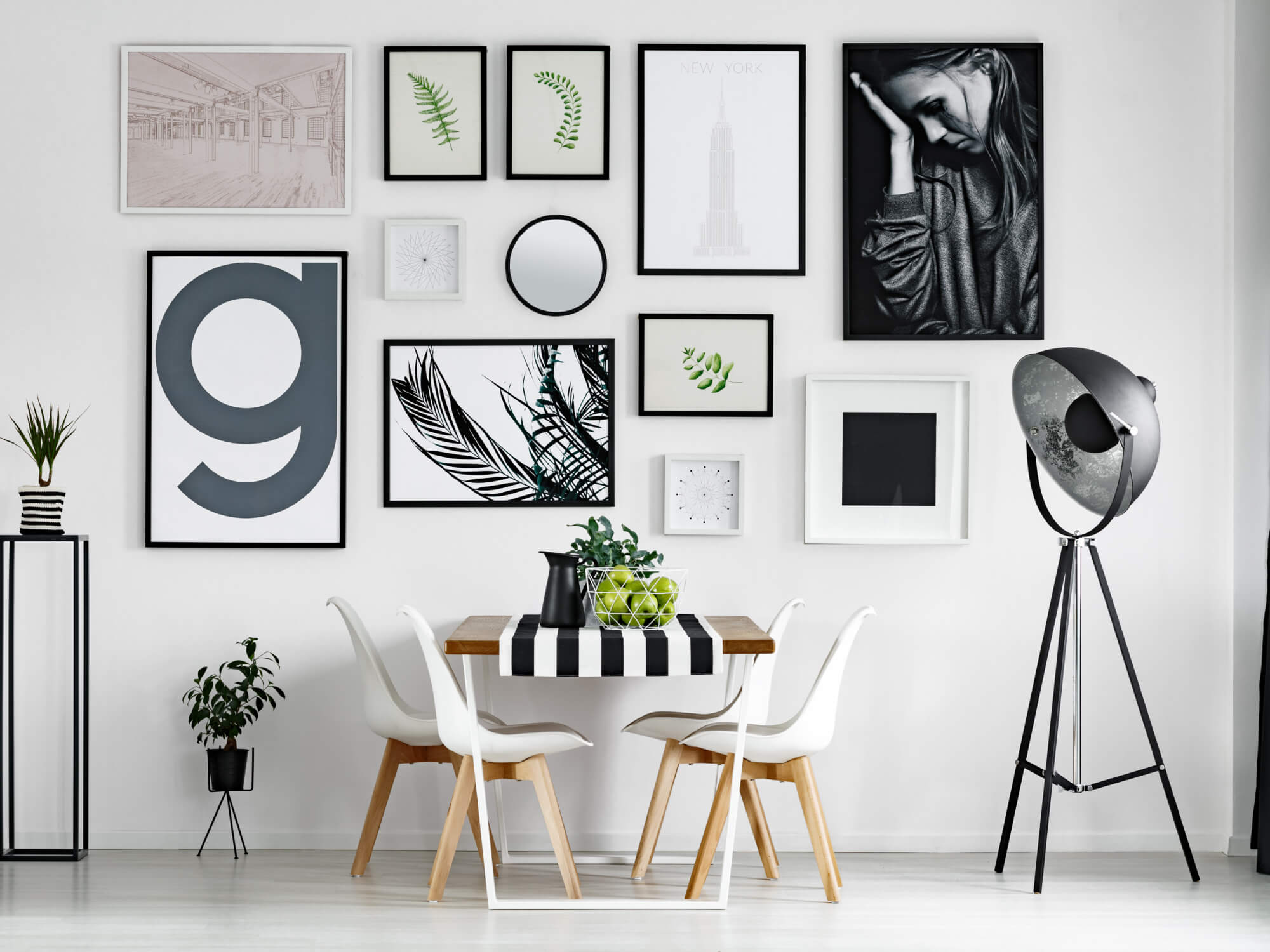 Modern Fine Art Design by WIZART Dubai